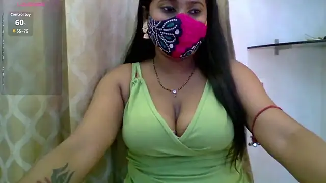 Baby_Hot_Spicy Adlı Modelin Canlı XXX Sohbeti