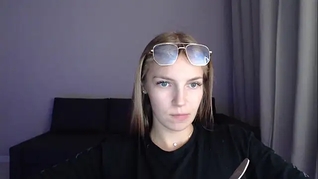 HitGyrl Live XXX Chat
