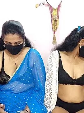 Sexyy_hott_couple Show in webcam