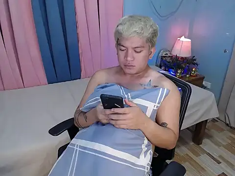 Fuckboii_intown 网络视讯表演