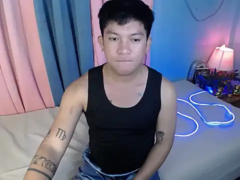 Fuckboii_intown Pertunjukan Webcam