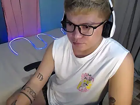 Show de webcam de Fuckboii_intown