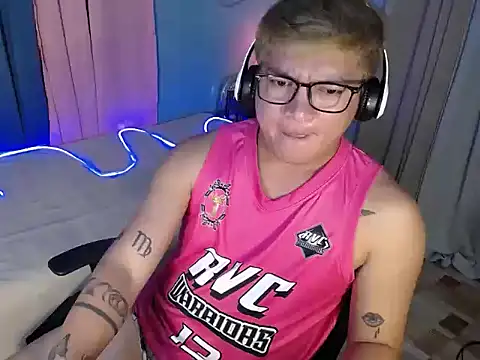 Show de webcam de Fuckboii_intown