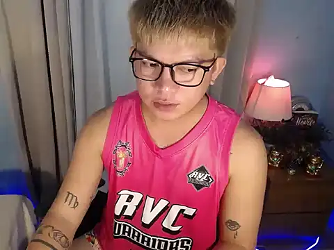 Fuckboii_intown Show Webcam