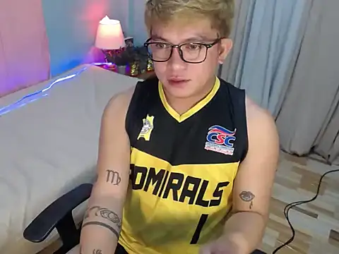 Fuckboii_intown Pertunjukan Webcam