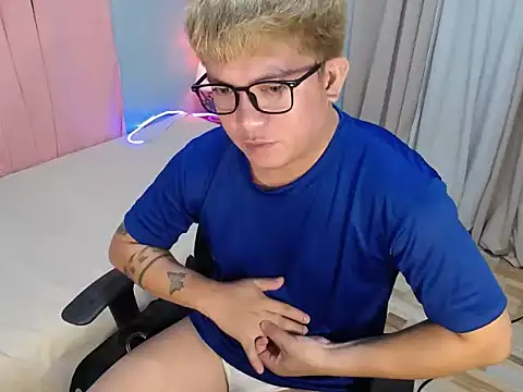 Fuckboii_intown Pertunjukan Webcam