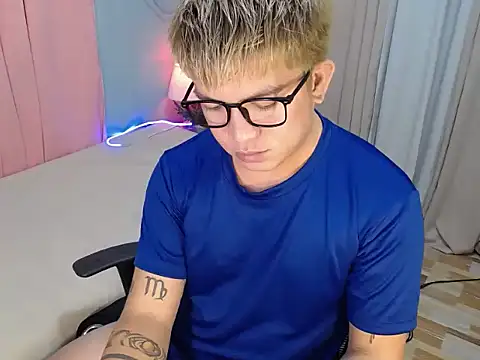 Show de webcam de Fuckboii_intown