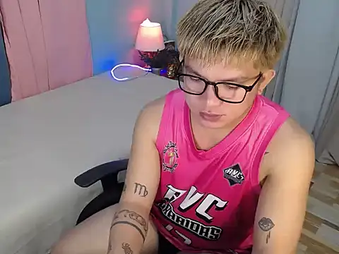Fuckboii_intown: вебкам-шоу
