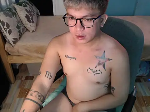 Fuckboii_intown Webcam show