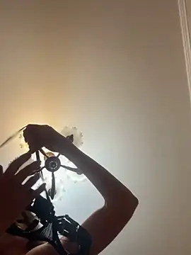 MarinaDiva11_74's Live Chat Room