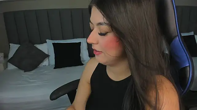 anagil_ Adlı Modelin Canlı XXX Sohbeti