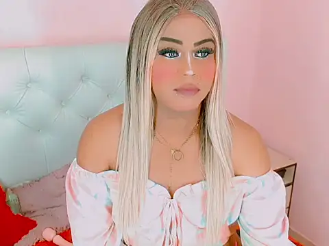 macgenta_drackk's Webcam Show