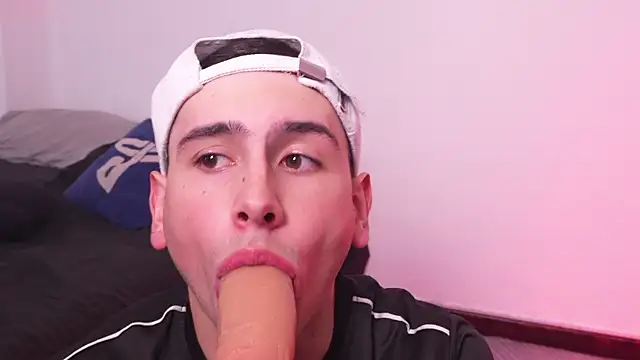 mathewconellyn Webbikameraesitys
