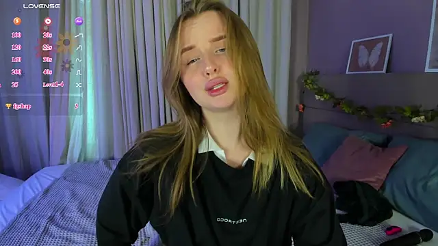Chat +18 de Rina_Panic ao vivo