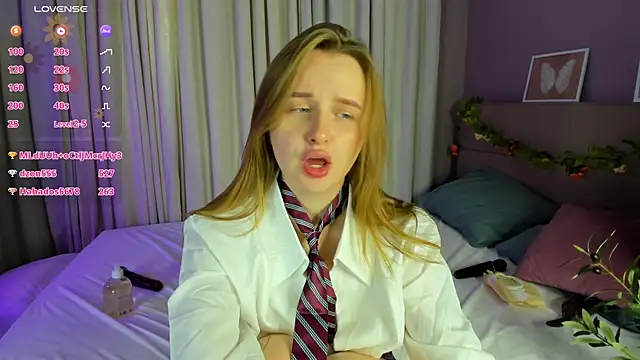 Rina_Panic – Naživo XXX chat