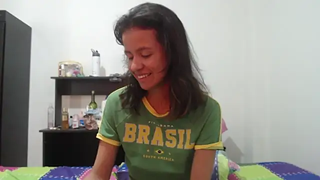 nathaly_jones_'s Live Chat Room
