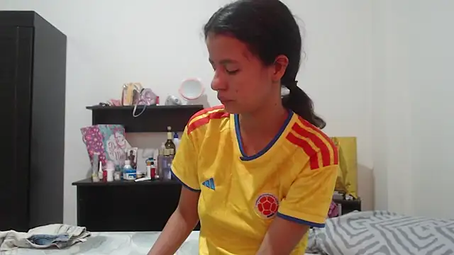 nathaly_jones_のライブXXXチャット