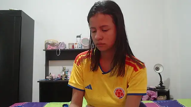 nathaly_jones_'s Live XXX Chat