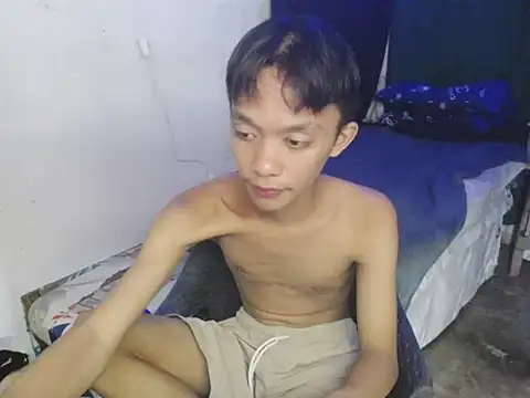 Innocentfucker – Live XXX-chat