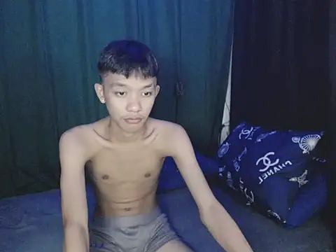 Innocentfucker Pertunjukan Webcam