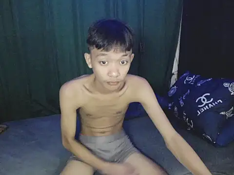 Innocentfucker Pertunjukan Webcam