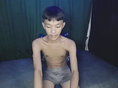 Innocentfucker Pertunjukan Webcam