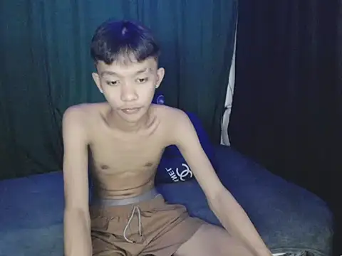 Innocentfucker Pertunjukan Webcam