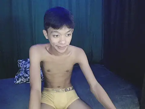Innocentfucker Webcam show