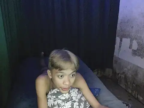 Innocentfucker Pertunjukan Webcam