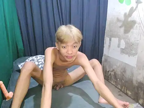 Innocentfucker Pertunjukan Webcam