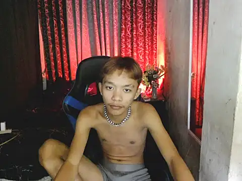 Innocentfucker's Webcam Show