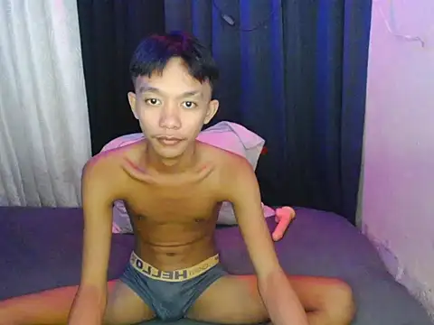 Show de Innocentfucker na webcam