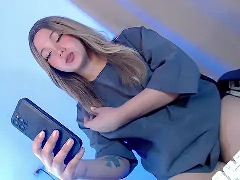Show modela Sweet_angelinax na web-kameri