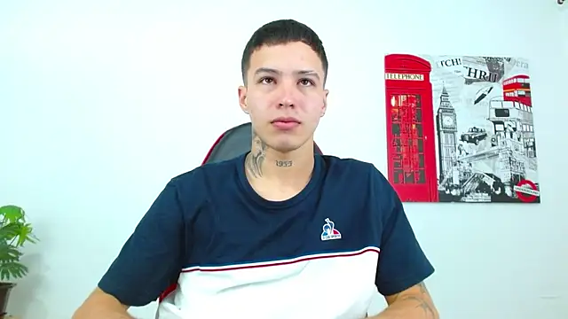 Cumandres18's Live XXX Chat