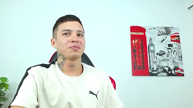 Show de Cumandres18 na webcam