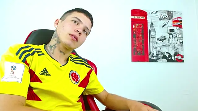 Cumandres18 webkamerás műsora
