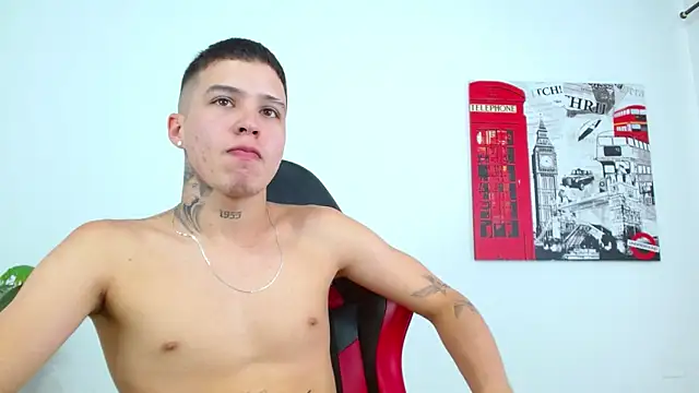 Show de Cumandres18 na webcam