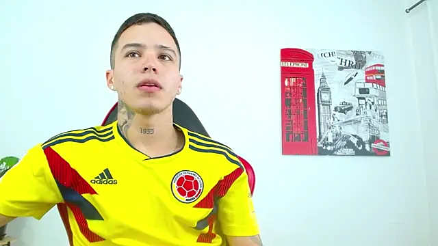 عرض كام Cumandres18
