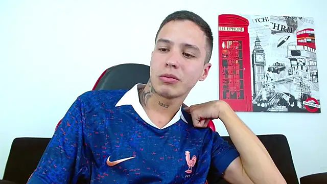 Show de webcam de Cumandres18