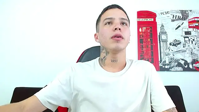 Cumandres18 Pertunjukan Webcam