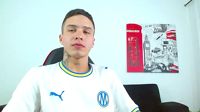 Show de webcam de Cumandres18