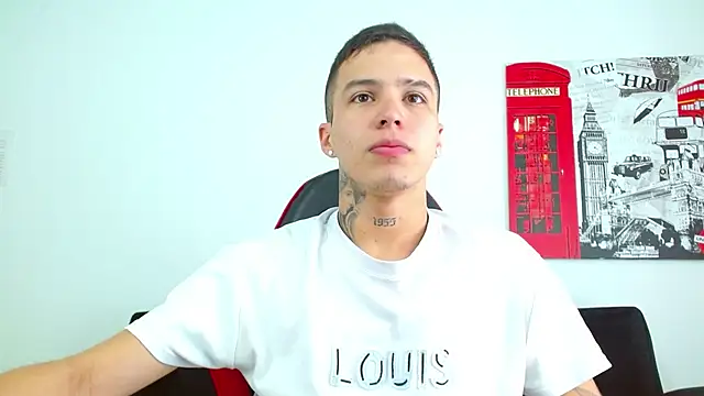 Cumandres18 élő XXX-chatje