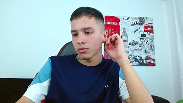 Вебкам-шоу Cumandres18