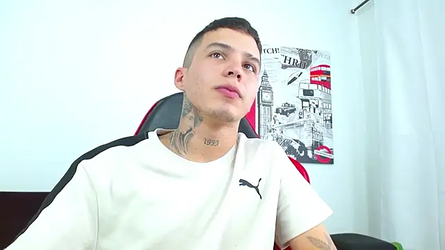 Cumandres18's Live XXX Chat