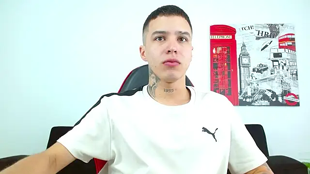 Show de webcam de Cumandres18