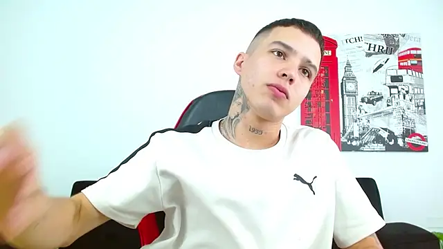 Show de webcam de Cumandres18