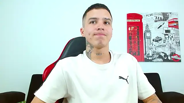 Show modela Cumandres18 na web-kameri