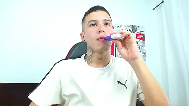 Cumandres18 Pertunjukan Webcam