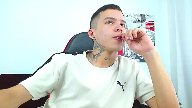 Cumandres18 webcam show