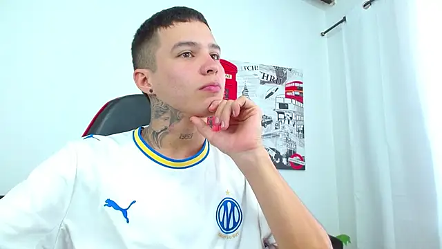Cumandres18 Show in webcam